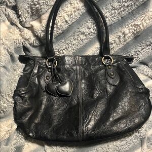 Elegant Black Leather Shoulder Bag